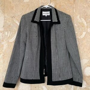 Danny & Nicole Women’s Blazer’s